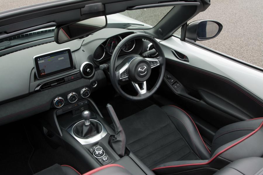 Mazda MX-5 Sport Recaro Limited Edition 2015 года  (фото 19 из 23)